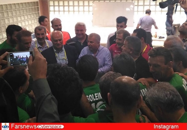 عکس پروین از دیدار ستارگان
