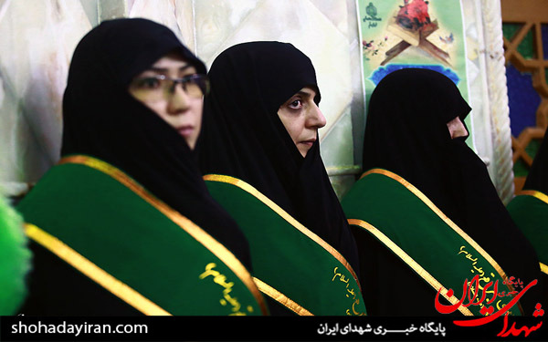 عکس/غبارروبی و عطرافشانی بارگاه امامزاده موسی مبرقع(ع) با حضور آیت الله اراکی