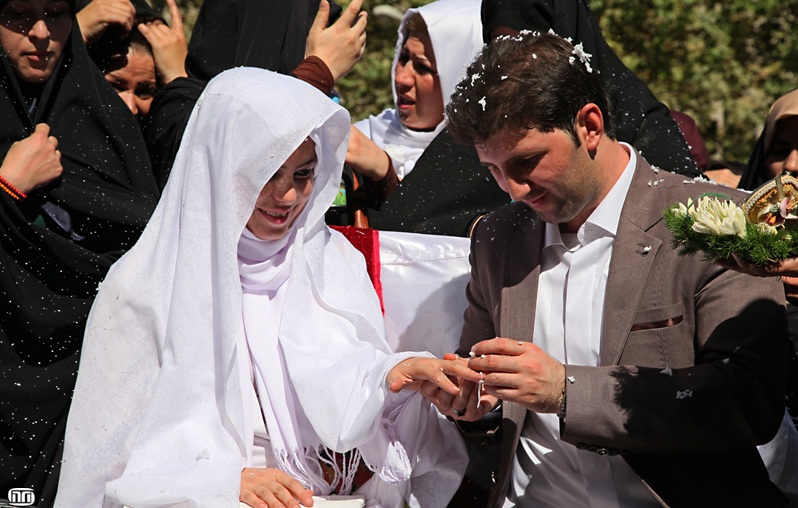 از از
