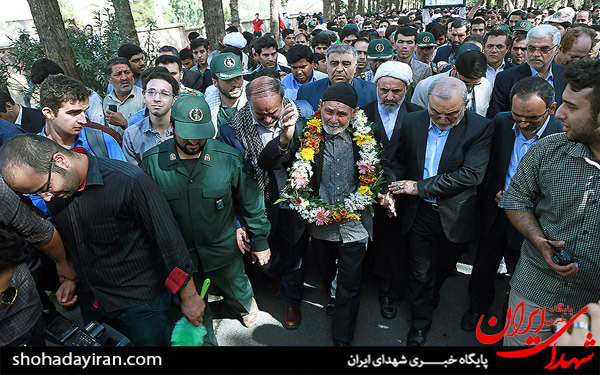 عکس/استقبال از خانواده شهید گمنام در دانشگاه قم