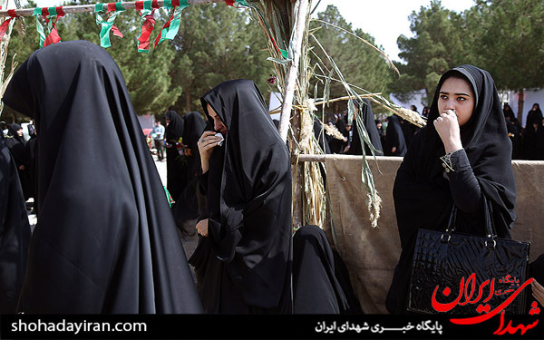 عکس/استقبال از خانواده شهید گمنام در دانشگاه قم