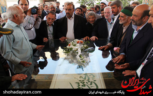 عکس/اجلاس بین المللی تجلیل از پیر غلامان حسینی
