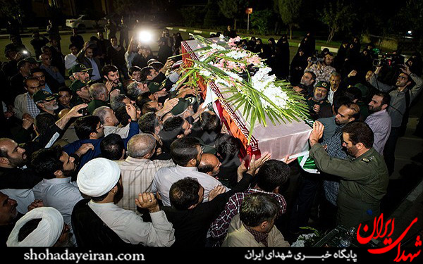 عکس/مراسم استقبال از پیکر شهید حسین همدانی