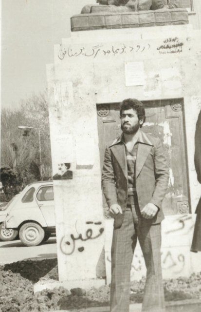 شهید دامغانی با خاطراتی به زبان انگلیسی+ عکس شهید دامغانی با خاطراتی به زبان انگلیسی+ عکس