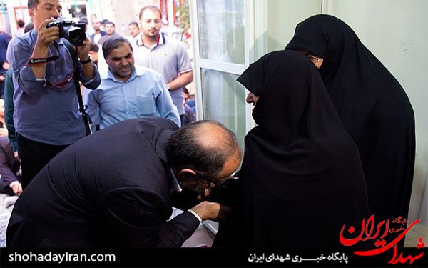 عکس/مراسم تقدیر از مخترع طرح شناسایی شهدای گمنام