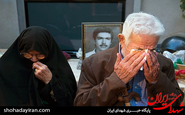 عکس/مراسم تقدیر از مخترع طرح شناسایی شهدای گمنام
