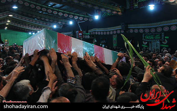 عکس/وداع با پیکر مطهر سردارشهید حسین همدانی در همدان