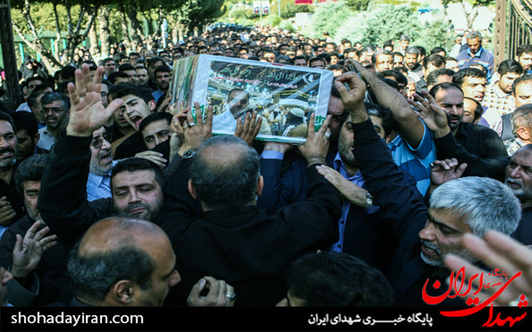 عکس/تشییع پیکر خبرنگار صدا وسیما از جانباختگان فاجعه منا -مسجد بلال