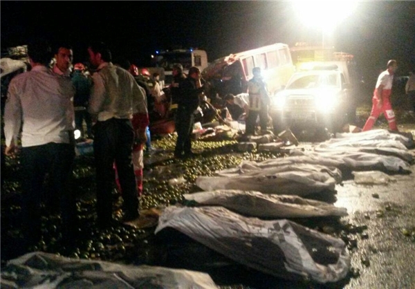 جزئیات بیشتر از حادثه خونین جاده قم ـ تهران + عکس جزئیات بیشتر از حادثه خونین جاده قم ـ تهران + عکس