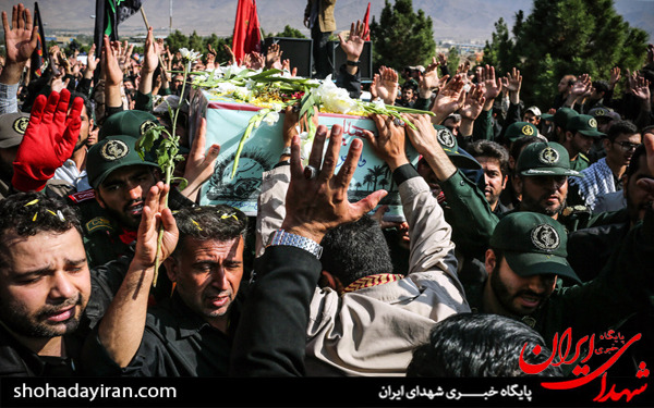 عکس/تشییع دو شهید گمنام در دانشکده شهید مطهری