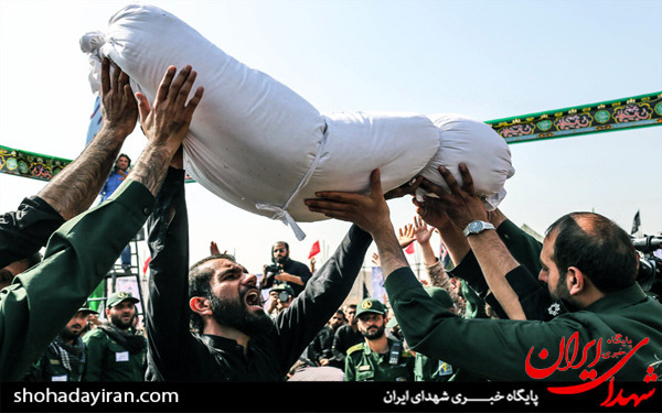 عکس/تشییع دو شهید گمنام در دانشکده شهید مطهری