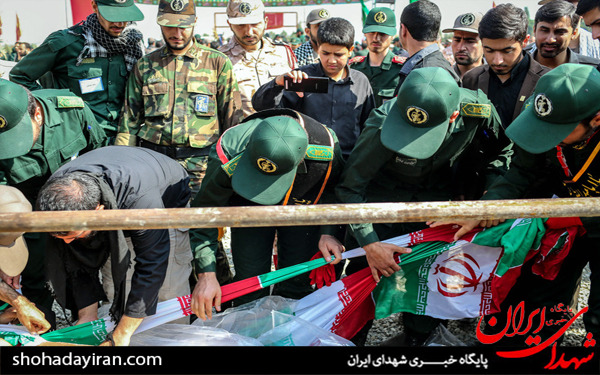 عکس/تشییع دو شهید گمنام در دانشکده شهید مطهری