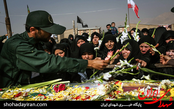 عکس/تشییع دو شهید گمنام در دانشکده شهید مطهری