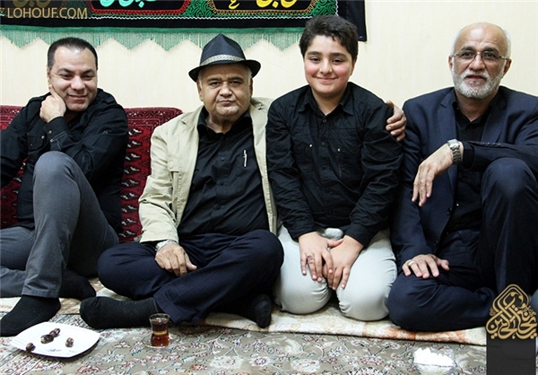 اکبر عبدی در هیئت ریحانه الحسین(ع) عکس