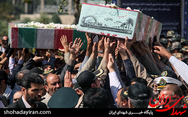 عکس/تشییع دو شهید گمنام در دانشگاه دفاع ملی