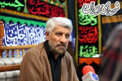 حاج صادق آهنگران با پوشش عبا...+ عکس