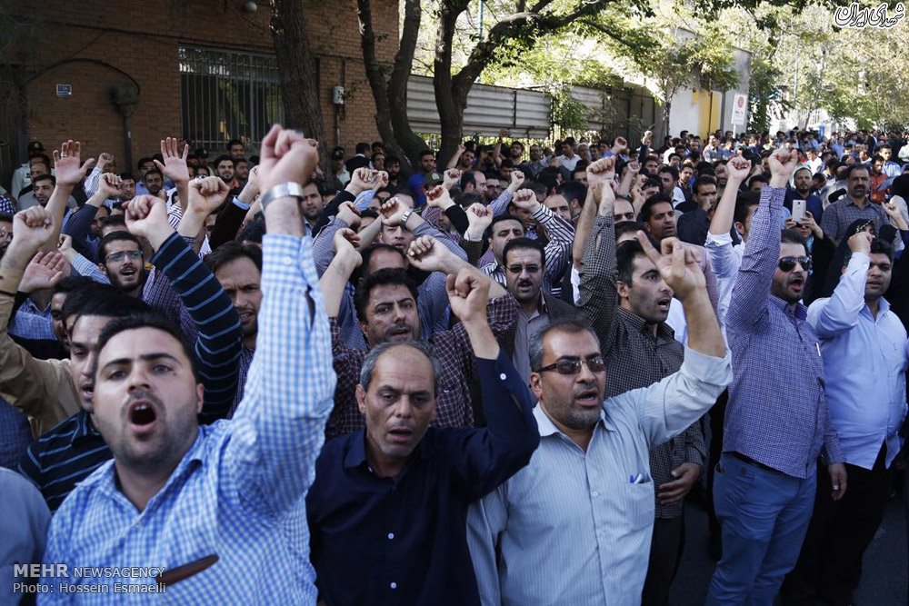 سنگباران سفارت عربستان سعودی در تهران سنگباران سفارت عربستان سعودی در تهران