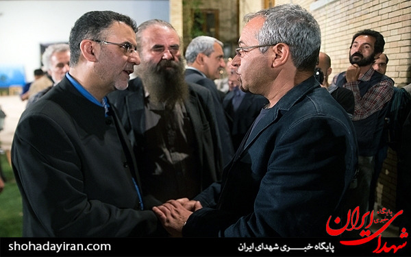 عکس/تجمع هنرمندان در اعتراض به فاجعه منا
