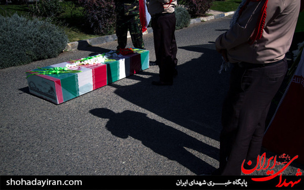 عکس/تشییع پیکر۲شهید گمنام در شرکت برق تهران