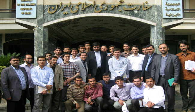 عکس؛ رکنآبادی در کنار دیپلماتهای ربودهشده عکس؛ رکنآبادی در کنار دیپلماتهای ربودهشده