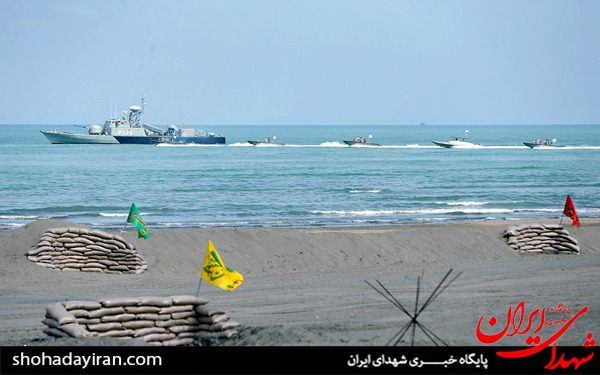 عکس/حضور فرمانده کل قوا در رزمایش غدیر نیروی دریایی