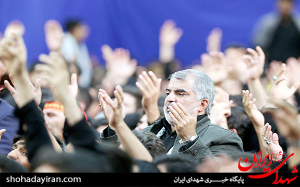 عکس/عزاداری شب تاسوعا در حسینیه امام خمینی در حضور رهبر انقلاب