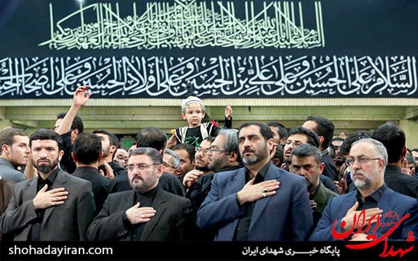عکس/عزاداری شب تاسوعا در حسینیه امام خمینی در حضور رهبر انقلاب