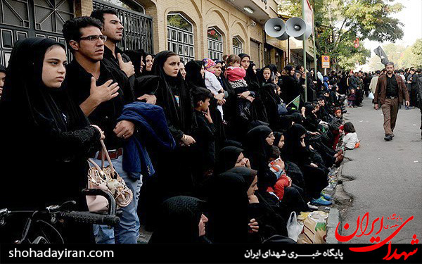 عکس/اجتماع بزرگ عاشقان اباعبدالله الحسین در حسینیه اعظم زنجان