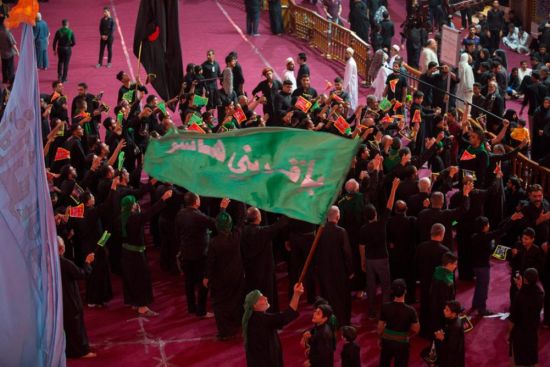 سیل عاشقان حسینی به سوی کربلا روان است + تصاویر سیل عاشقان حسینی به سوی کربلا روان است + تصاویر