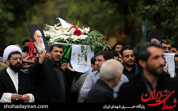 عکس/تشییع پیکر دانشجوی جانباز شهید دانشگاه تهران
