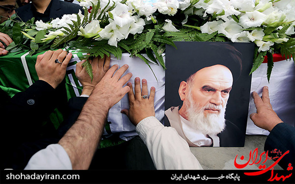 عکس/تشییع پیکر دانشجوی جانباز شهید دانشگاه تهران