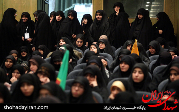 عکس/نخستین گردهمایی ضد آمریکایی بعد از توافق عکس/نخستین گردهمایی ضد آمریکایی بعد از توافق