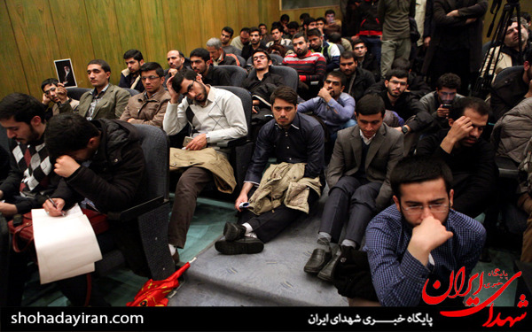 عکس/نخستین گردهمایی ضد آمریکایی بعد از توافق عکس/نخستین گردهمایی ضد آمریکایی بعد از توافق
