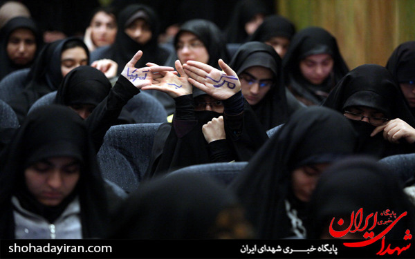 عکس/نخستین گردهمایی ضد آمریکایی بعد از توافق عکس/نخستین گردهمایی ضد آمریکایی بعد از توافق