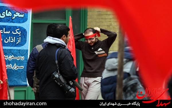 عکس/راهپیمایی دانشجویان دانشگاه صنعتی شریف به مناسبت 13 آبان