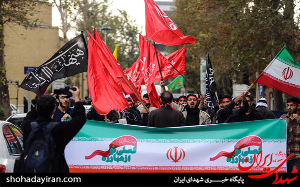 عکس/راهپیمایی دانشجویان دانشگاه صنعتی شریف به مناسبت 13 آبان