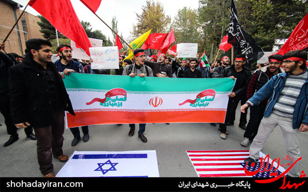 عکس/راهپیمایی دانشجویان دانشگاه صنعتی شریف به مناسبت 13 آبان