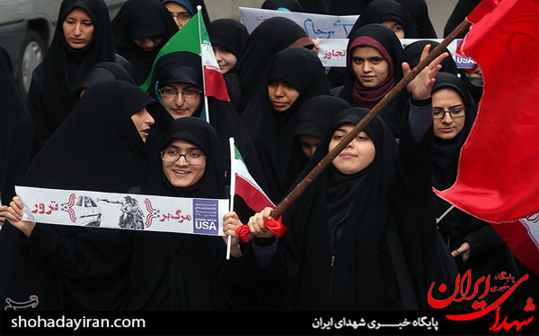 عکس/راهپیمایی دانشجویان دانشگاه صنعتی شریف به مناسبت 13 آبان