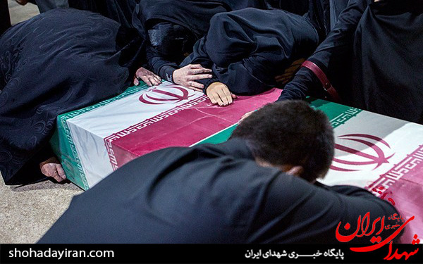 عکس/وداع با پیکر شهید روح‌الله قربانی