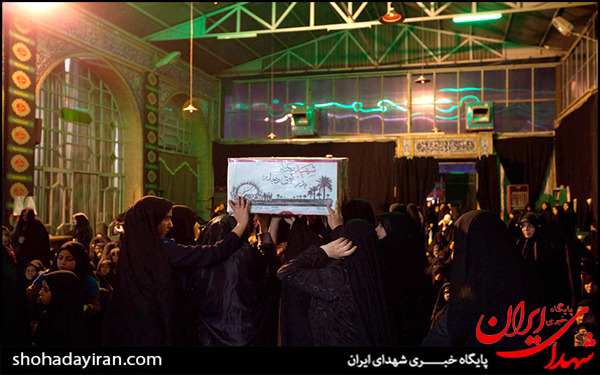 عکس/وداع با شهداء در کرمان