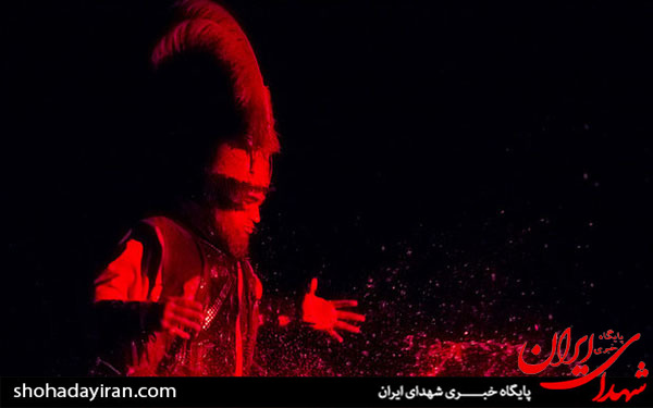 نمایش آئینی ردای سرخ خورشید/عکس