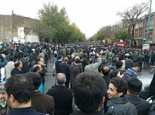 سوءاستفاده ضدانقلاب از احساسات آذریها + عکس سوءاستفاده ضدانقلاب از احساسات آذریها + عکس