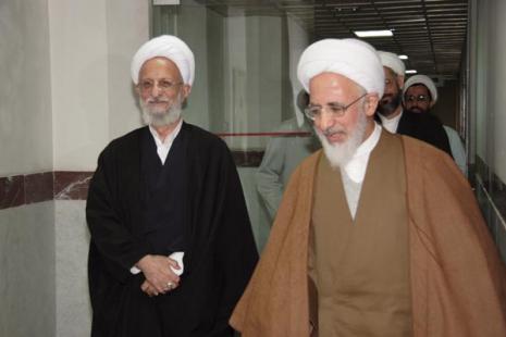 تجلیل آیتالله جوادی آملی از شخصیت علامه مصباح تجلیل آیتالله جوادی آملی از شخصیت علامه مصباح