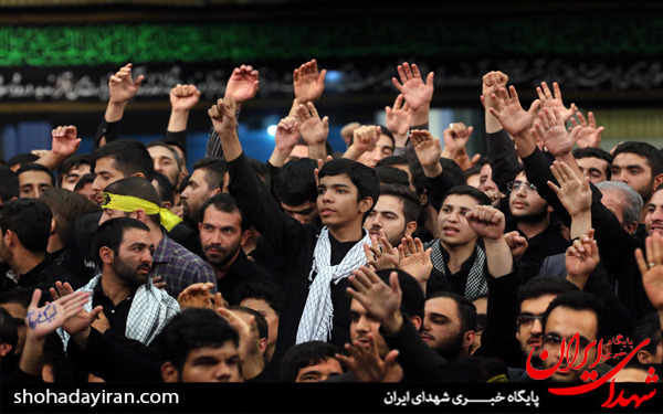 عکس/عزاداری شام غریبان در حسینیه امام خمینی
