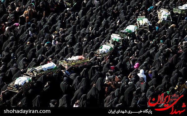 عکس/تشییع نمادین پیکر سالار شهیدان و ۷۲ تن توسط قبیله بنی اسد در قزوین عکس/تشییع نمادین پیکر سالار شهیدان و ۷۲ تن توسط قبیله بنی اسد در قزوین