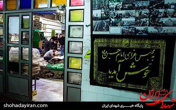 عکس/تشییع نمادین پیکر سالار شهیدان و ۷۲ تن توسط قبیله بنی اسد در قزوین عکس/تشییع نمادین پیکر سالار شهیدان و ۷۲ تن توسط قبیله بنی اسد در قزوین