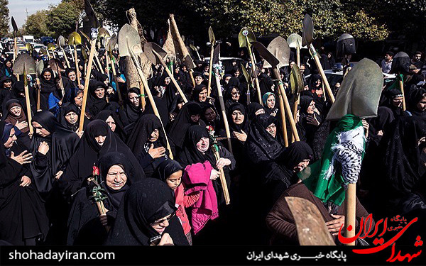 عکس/تشییع نمادین پیکر سالار شهیدان و ۷۲ تن توسط قبیله بنی اسد در قزوین عکس/تشییع نمادین پیکر سالار شهیدان و ۷۲ تن توسط قبیله بنی اسد در قزوین