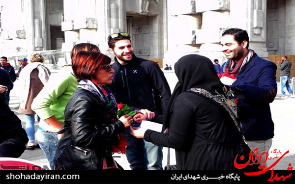 عکس/آشنا کردن ساکنین شهر میلان ایتالیا با امام حسین (ع) عکس/آشنا کردن ساکنین شهر میلان ایتالیا با امام حسین (ع)