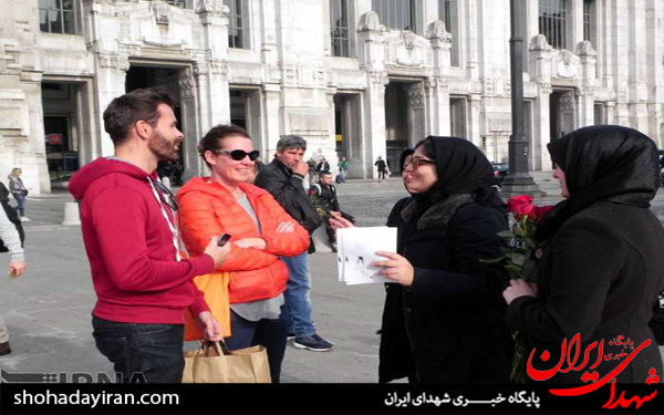 عکس/آشنا کردن ساکنین شهر میلان ایتالیا با امام حسین (ع) عکس/آشنا کردن ساکنین شهر میلان ایتالیا با امام حسین (ع)