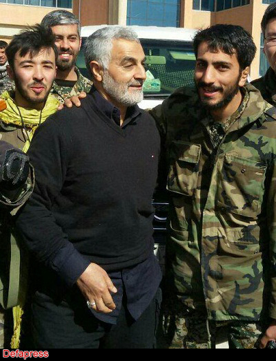 سخنراني كوبنده و زينب وار همسر فرمانده خط شکن فاطمیون سخنراني كوبنده و زينب وار همسر فرمانده خط شکن فاطمیون